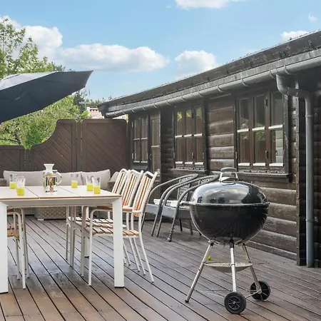 Amazing In With Kitchen * סטגה